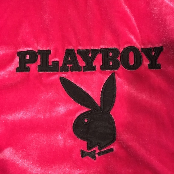 Playboy Pink Velvet Robe! - Picture 4 of 8